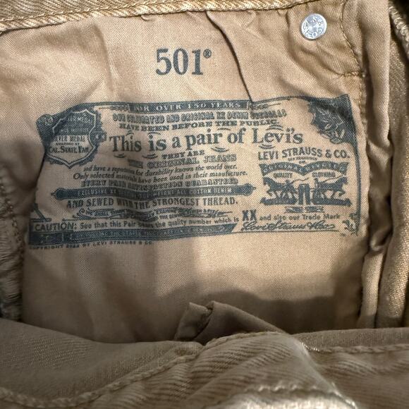 Women's Levi's 501 Tan Button Front Raw Edge Cutoff Denim Shorts Size 27 - Picture 4 of 9